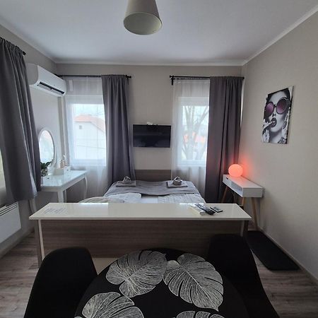 Marusius Apartmanhaz Makó Екстериор снимка