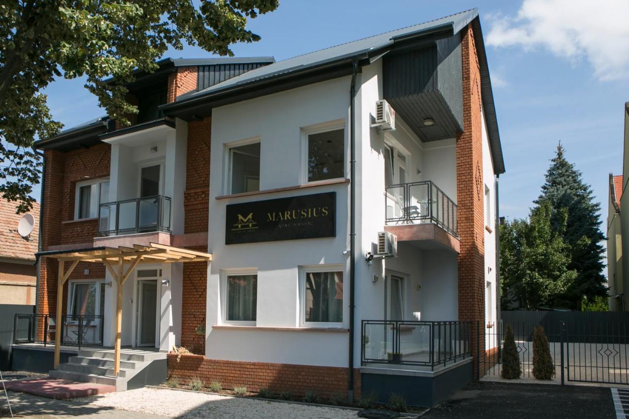 Marusius Apartmanhaz Makó Екстериор снимка